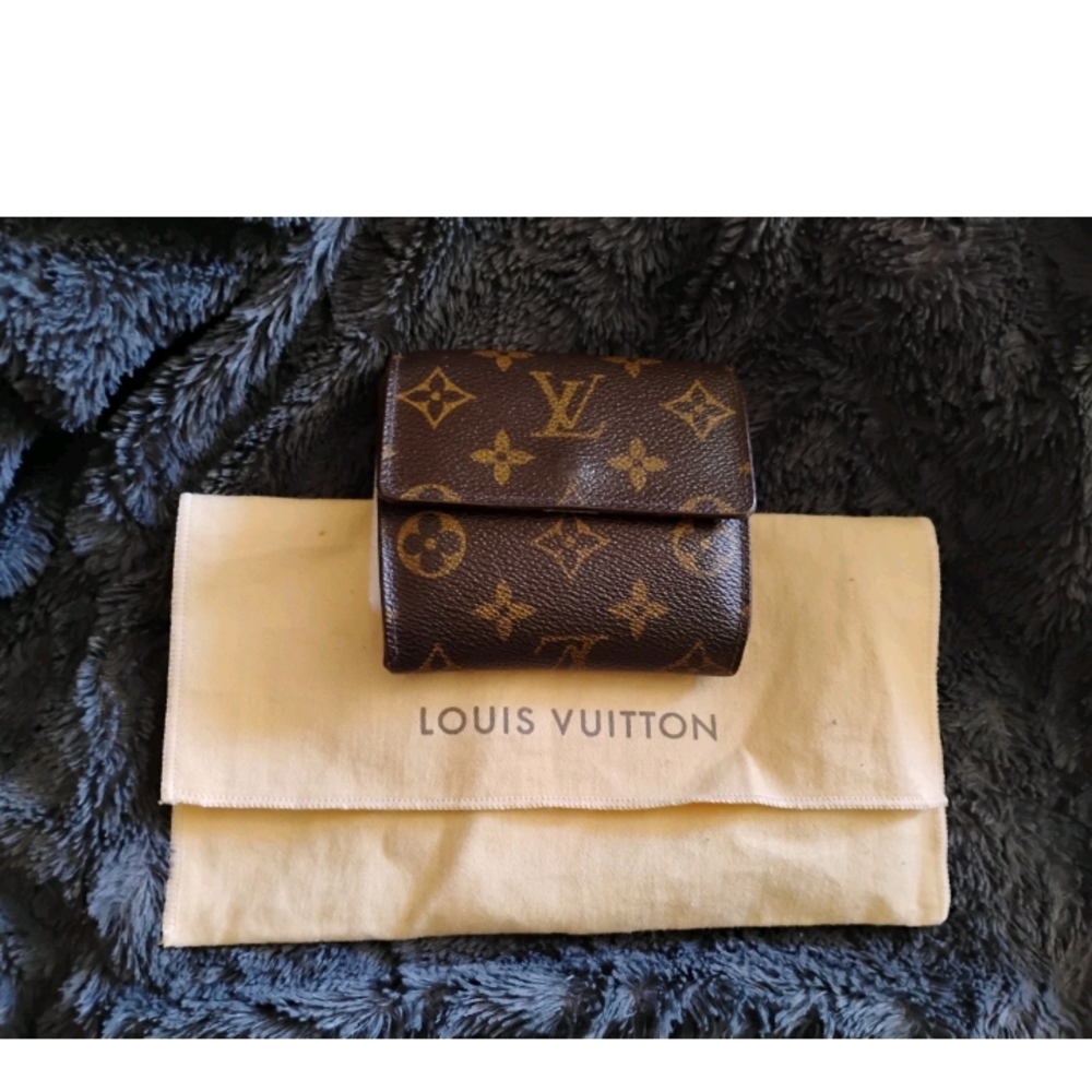 Louis Vuitton Compact Monogram Walley W/ Dust Bag!